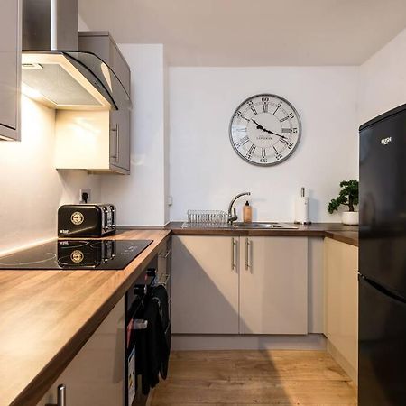 Liverpool City Centre - Fabulous 3 En-Suite Bedrooms - Sleeps 10 People Екстериор снимка